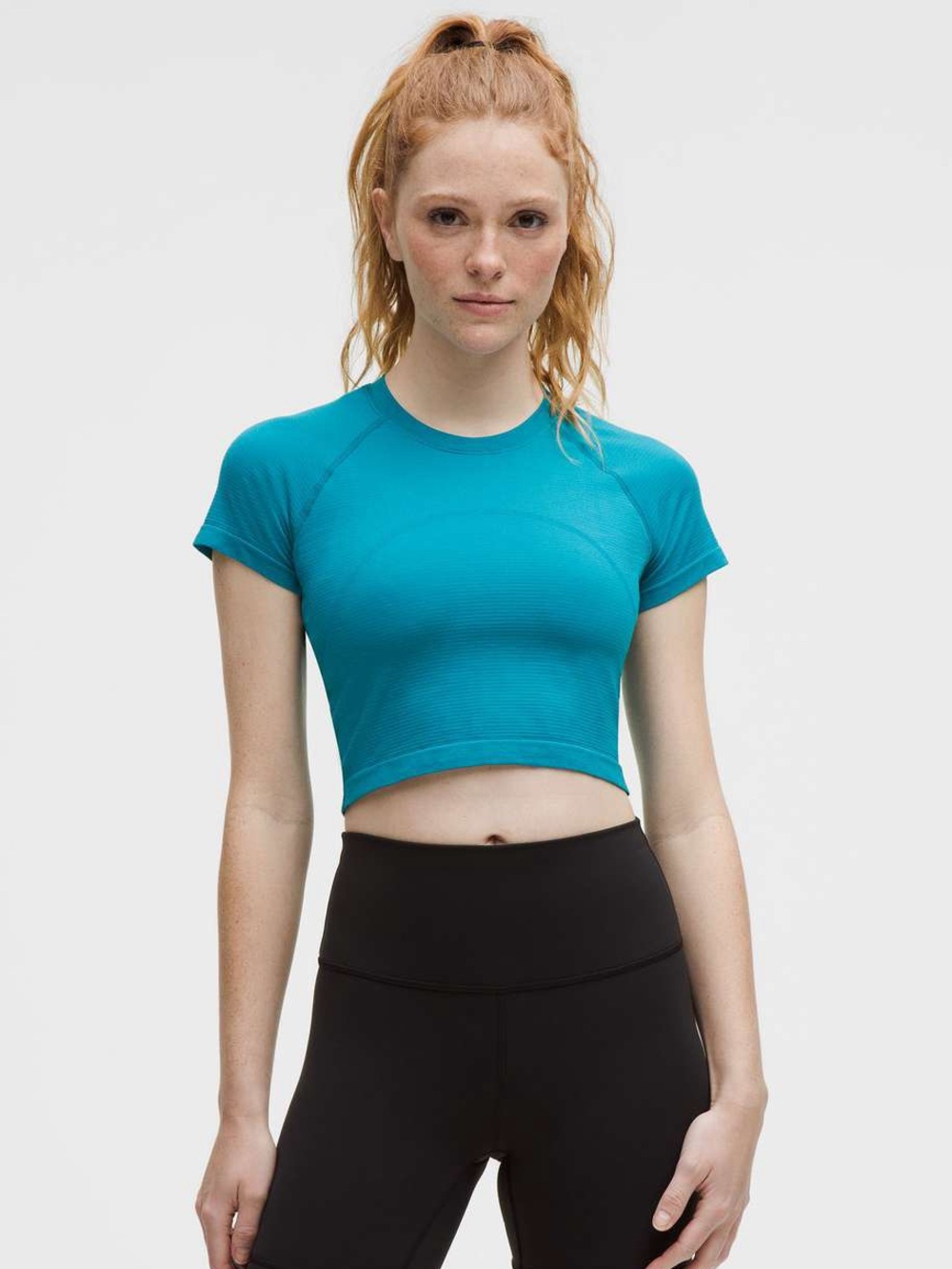 Lululemon Swiftly Tech Cropped Short-Sleeve Shirt 2.0 in Hawaiian Blue Size 6
